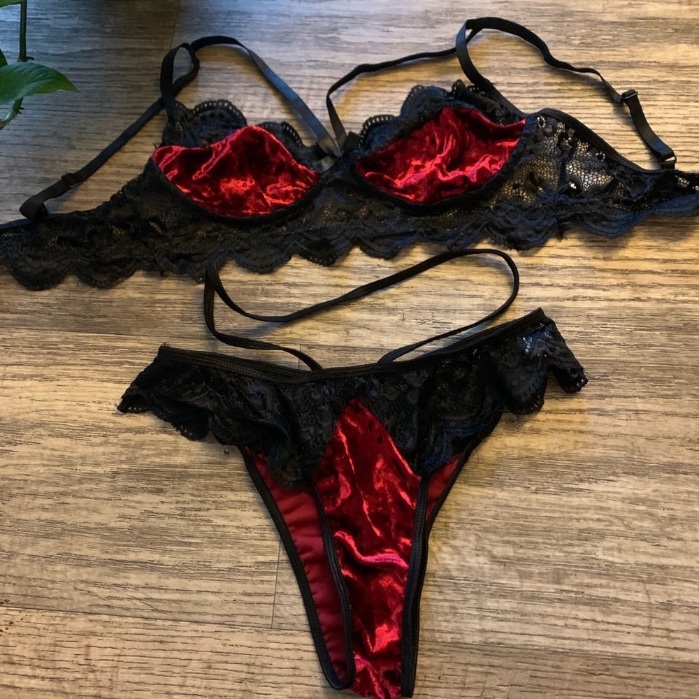 Lingerie set